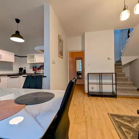 Plac Nowy 8a C By Homeprime Krakow
